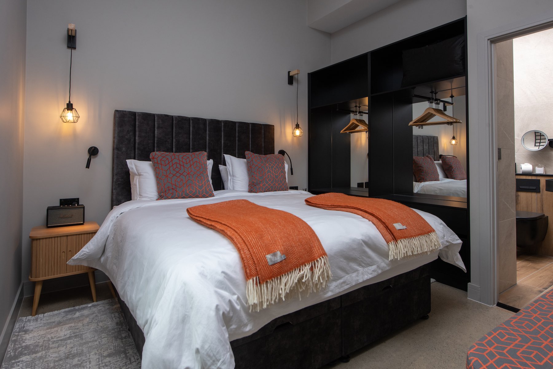 the-old-police-station-aparthotel-horsforth-bedside-lighting